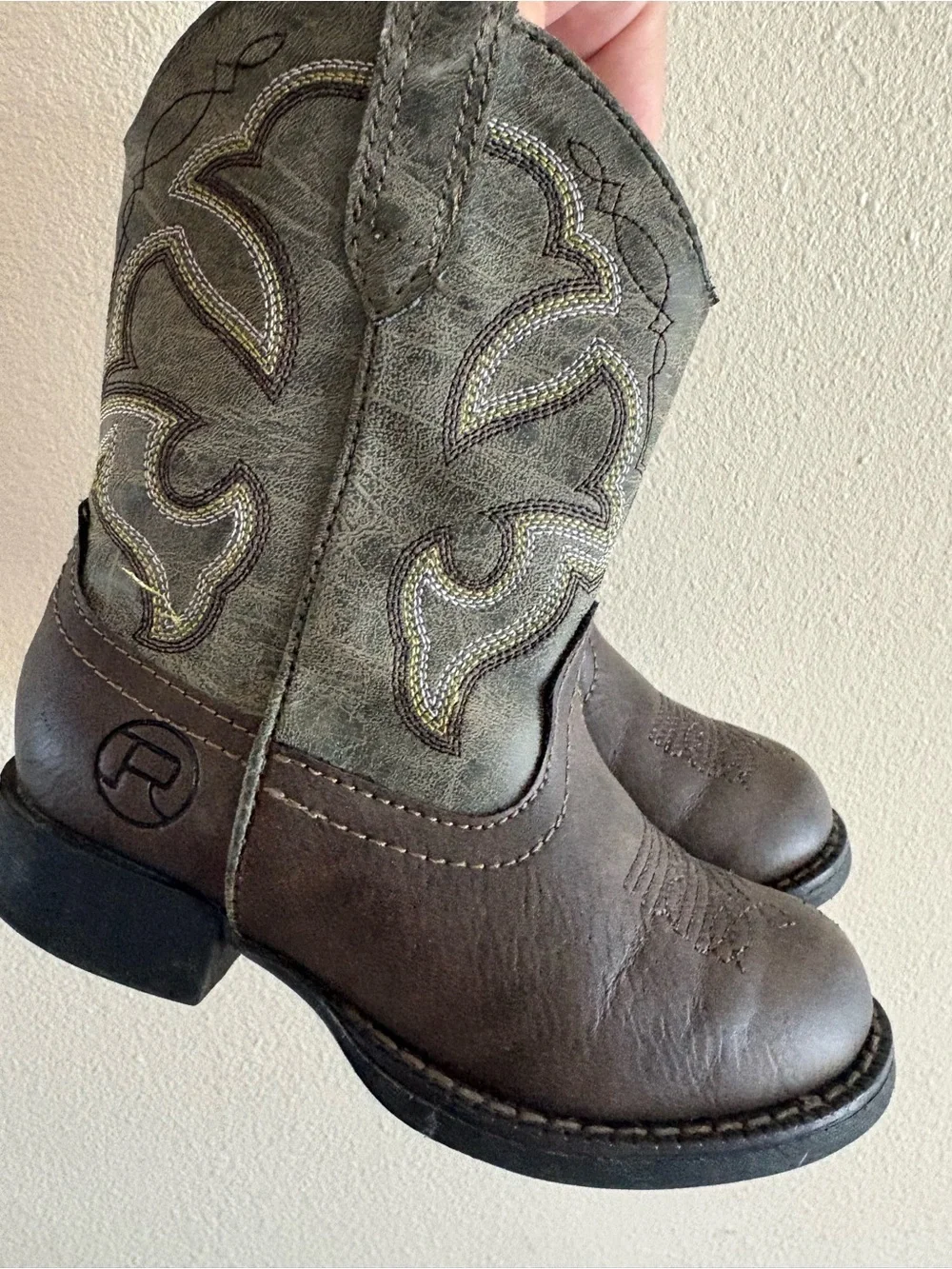 Genuine Roper Kids Brown Western Cowboy Boots with Embroidery